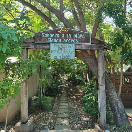 Tsunami Hostel タマリンド エクステリア 写真