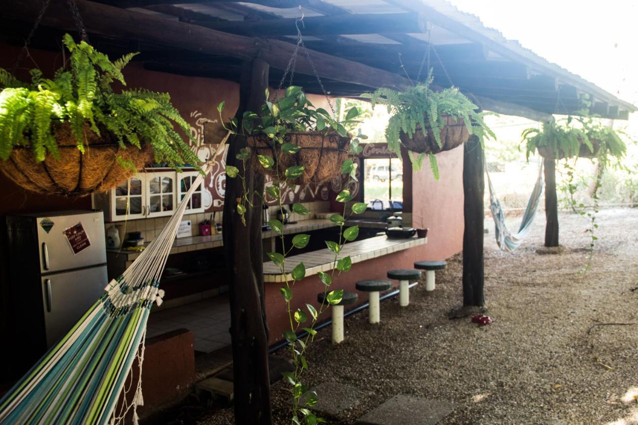 Tsunami Hostel タマリンド エクステリア 写真