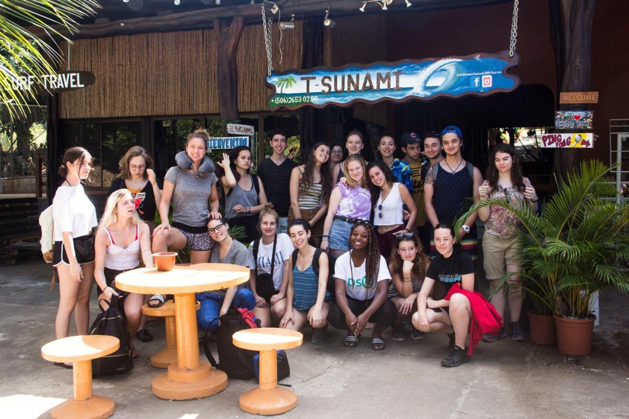 Tsunami Hostel タマリンド エクステリア 写真
