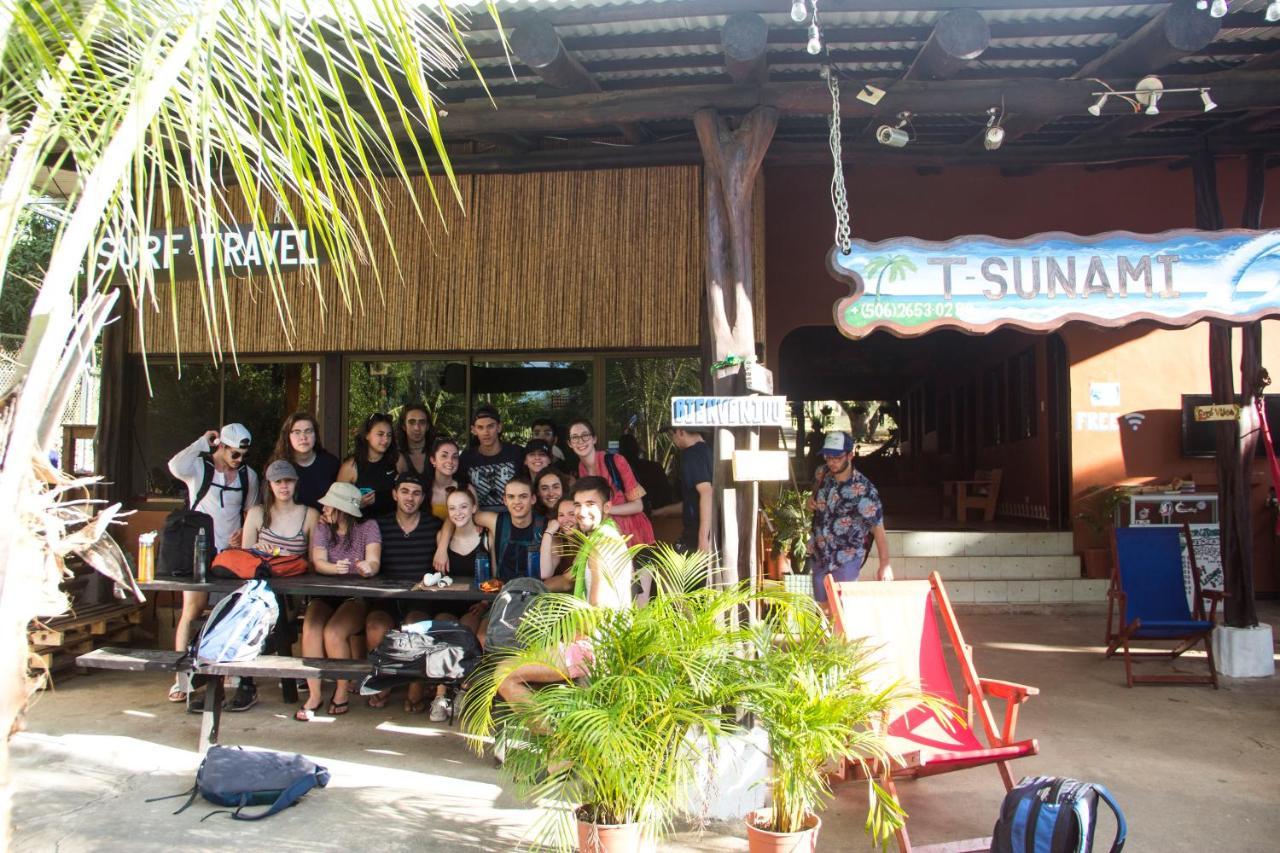 Tsunami Hostel タマリンド エクステリア 写真