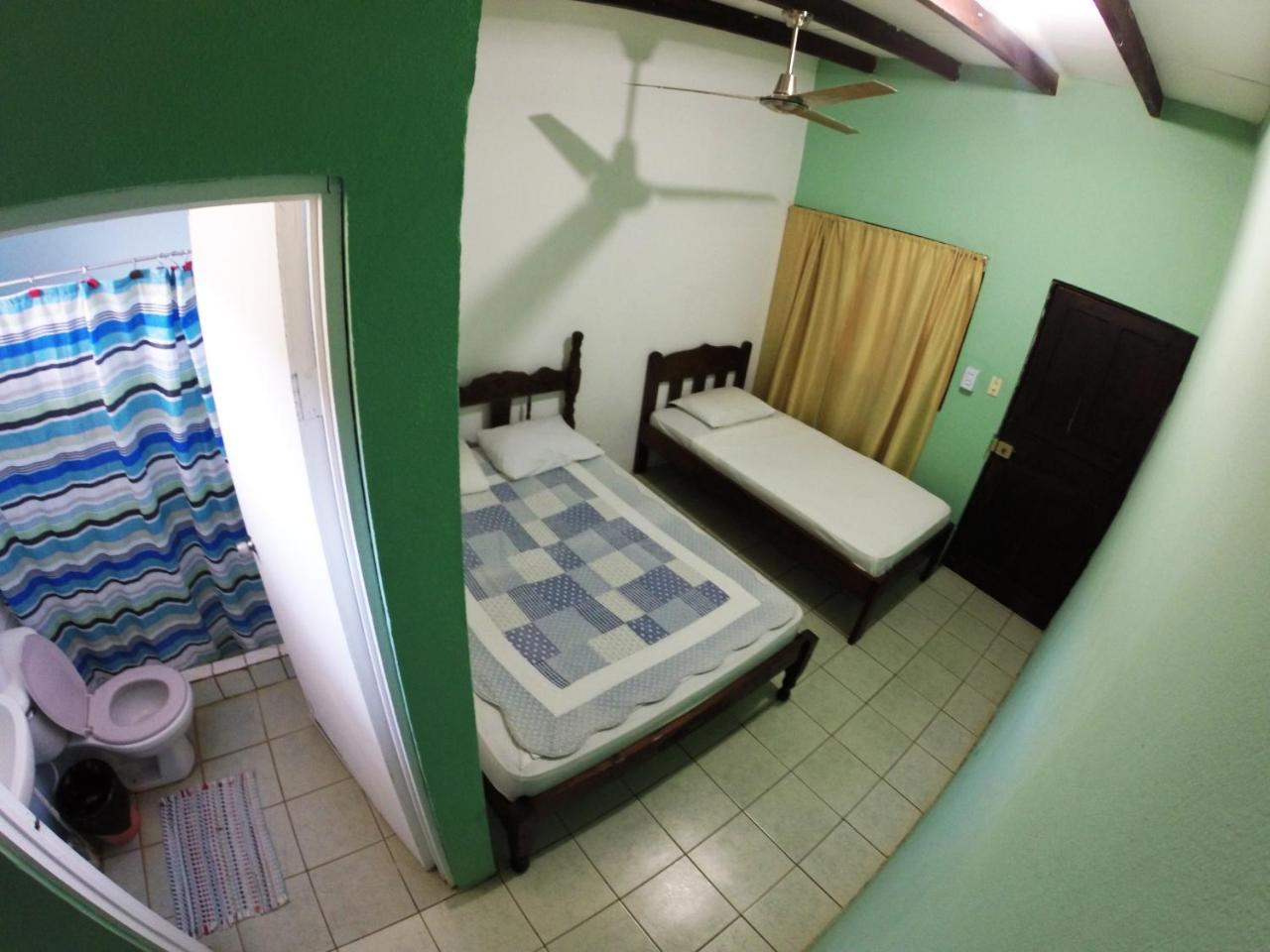Tsunami Hostel タマリンド エクステリア 写真