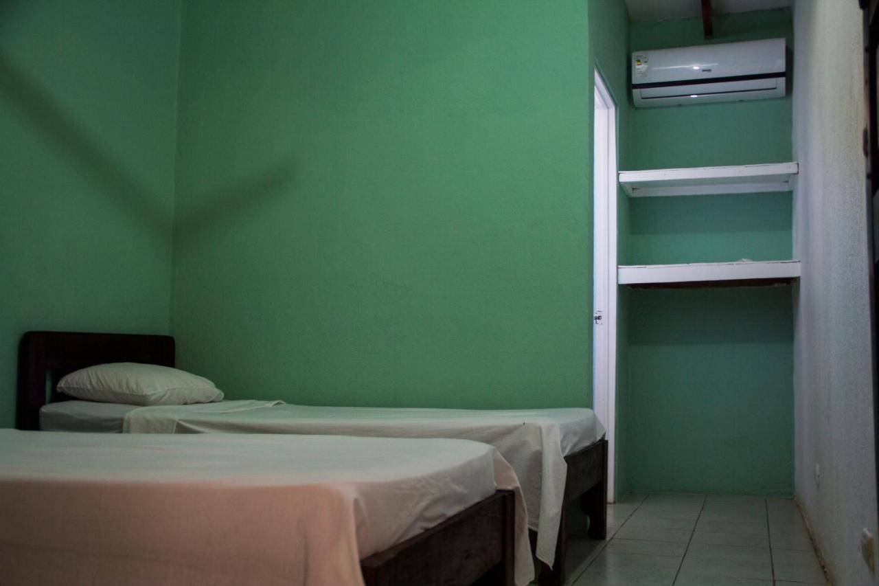 Tsunami Hostel タマリンド エクステリア 写真